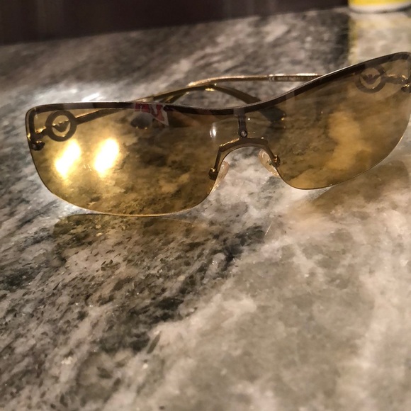 Armani Sunglasses: AUTHENTIC main image 4